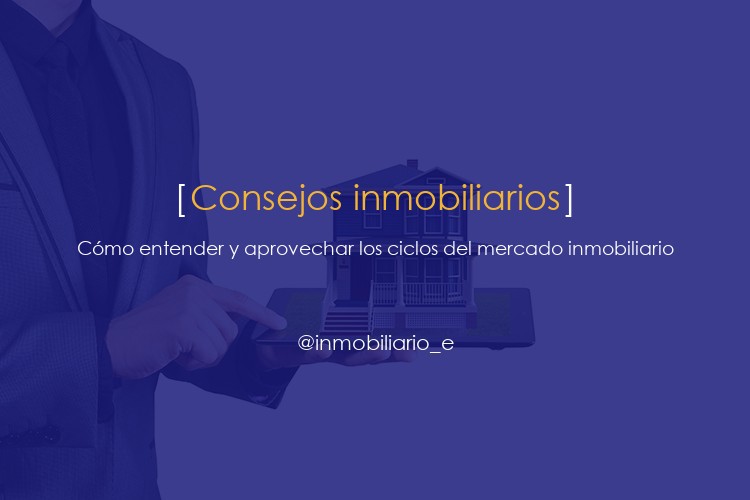 Vista de un asesor explicando los ciclos del sector inmobiliario