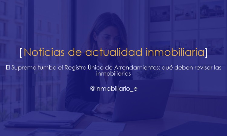 Agente inmobiliaria revisando el Registro Único de Arrendamientos
